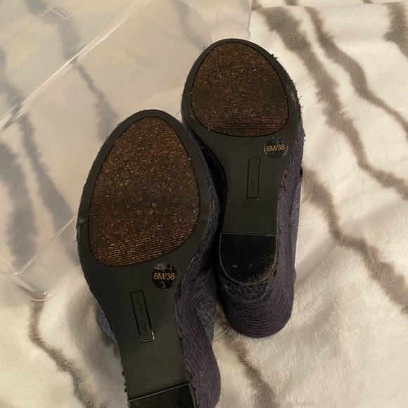 Vince Camuto Denim Wedge - Picture 5 of 5